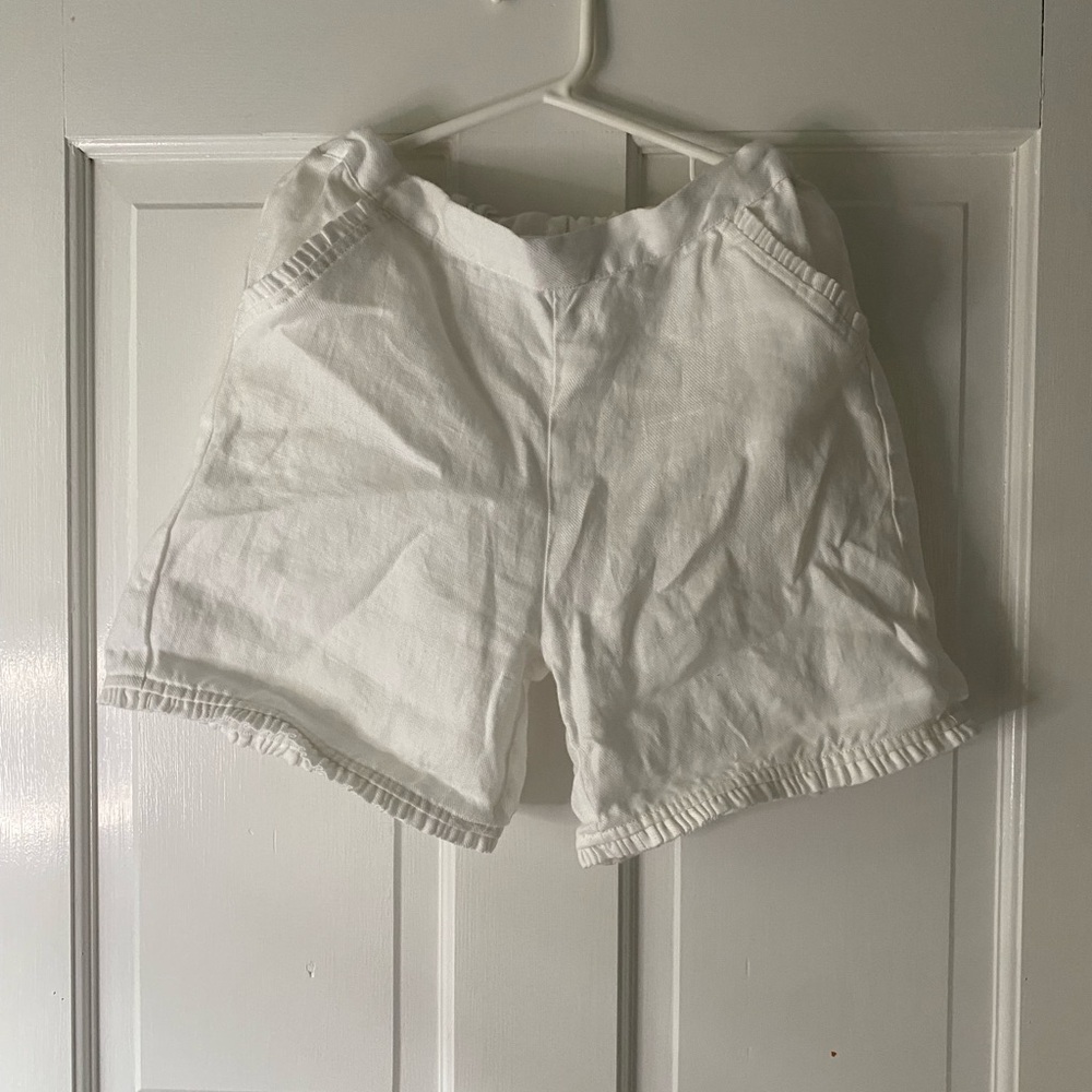 white flowy pants